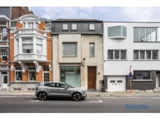 Kantoor te Koop Aalst 476m2 - Handelspand met Woonst