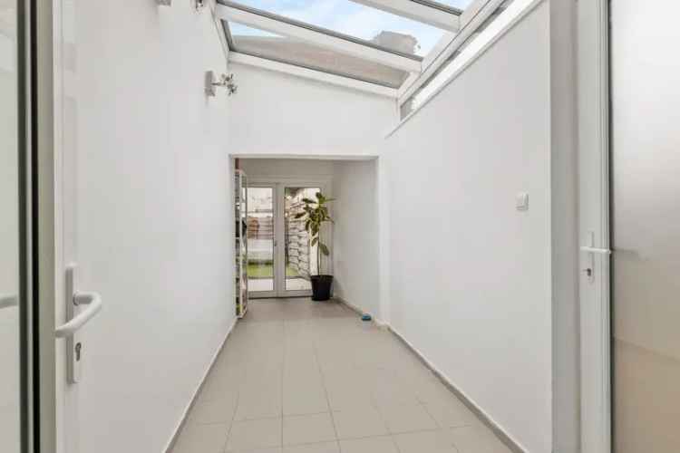 Huis te koop Waasmunster: 4 slaapkamers, gezellige tuin