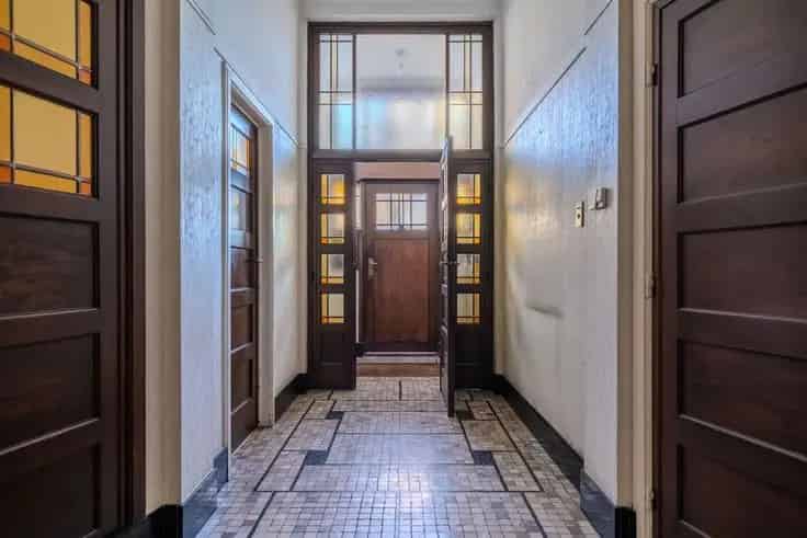 Herenhuis Ukkel te koop: Modernistisch, 400m², 6 slaapkamers, renovatie