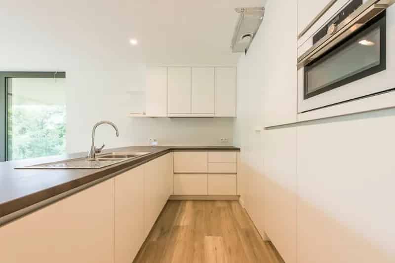 Luxueus Appartement te Roeselare in Rumbeke Park