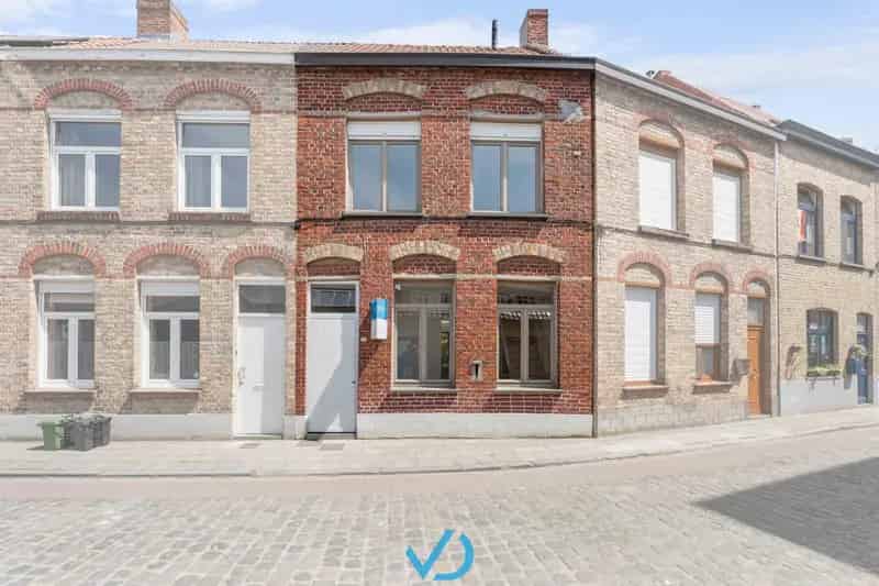 Gerenoveerde woning 3 slaapkamers Ieper centrum