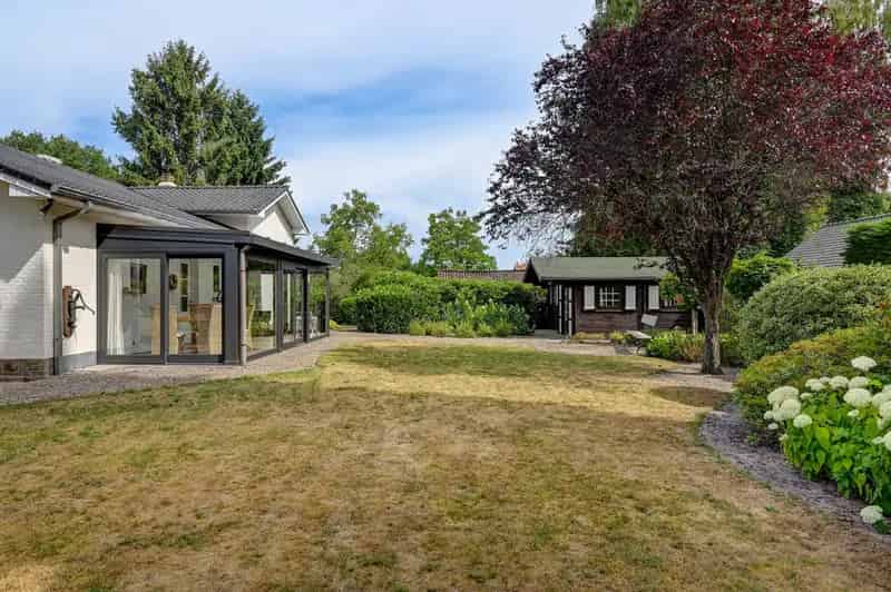 Huis te huur 3 slaapkamers sauna garage instapklaar