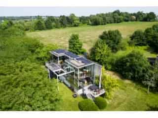 Villa te koop Beersel 6 slaapkamers grote tuin