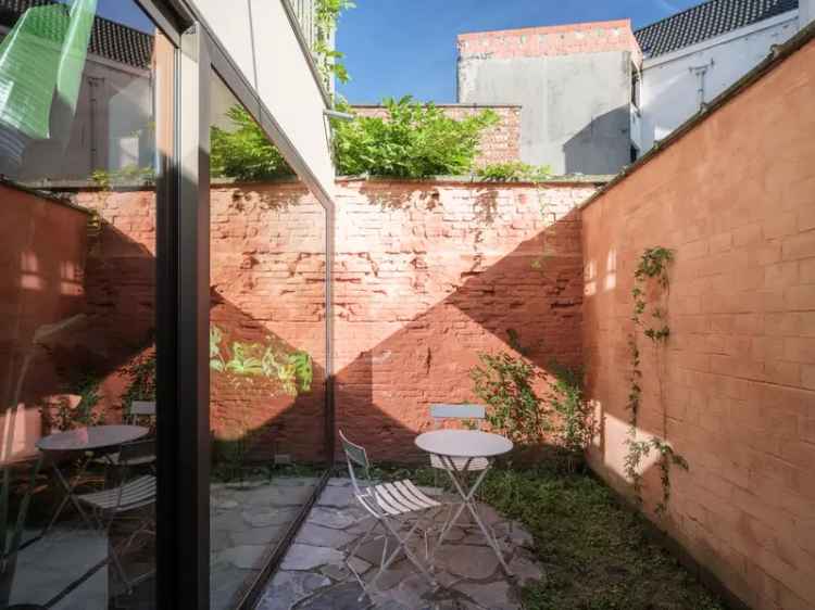 Te koop architecturaal appartement Gent met aangename buitenruimte