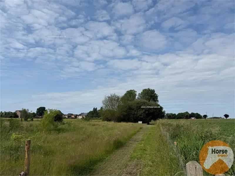 Recreatiegrond met Paardenaccommodatie te Humbeek