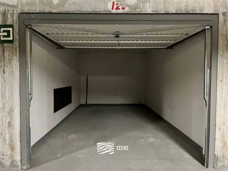 Gesloten Garagebox te Huur