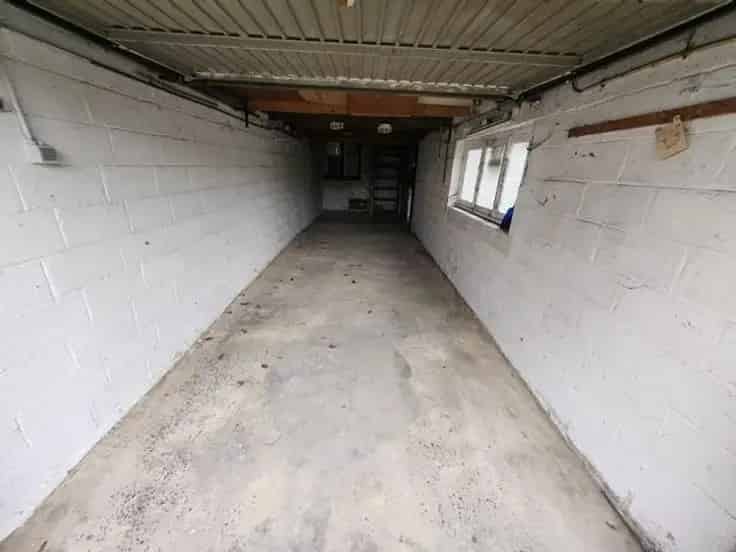 Huis Te Koop 3 slaapkamers grote zolder garage tuin