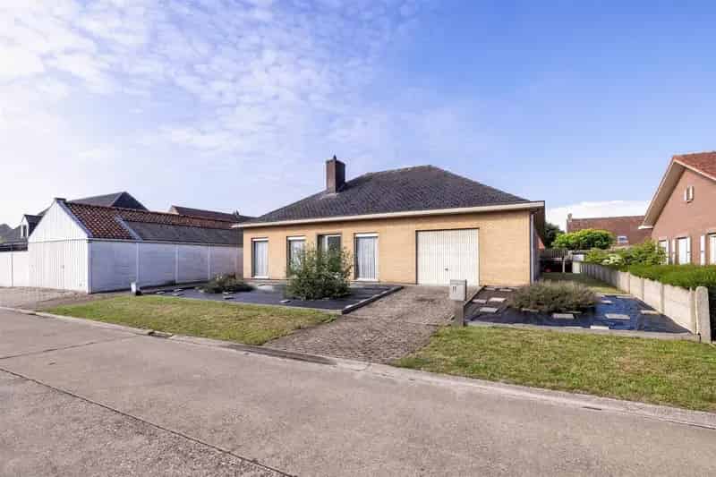 Te renoveren woning Lille 3 slaapkamers 8a 18ca