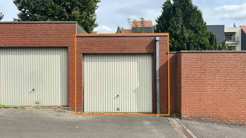 Goed gelegen garagebox nabij centrum