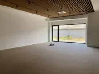 Kantoor te huur Waver 410m² - Moderne ruimte met magazijn