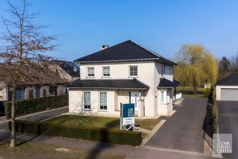 Ruime karakteristieke woning op aangenaam perceel