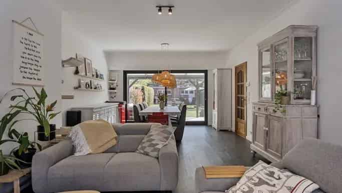 Huis te koop Brasschaat 4 slaapkamers 2 badkamers dubbele garage