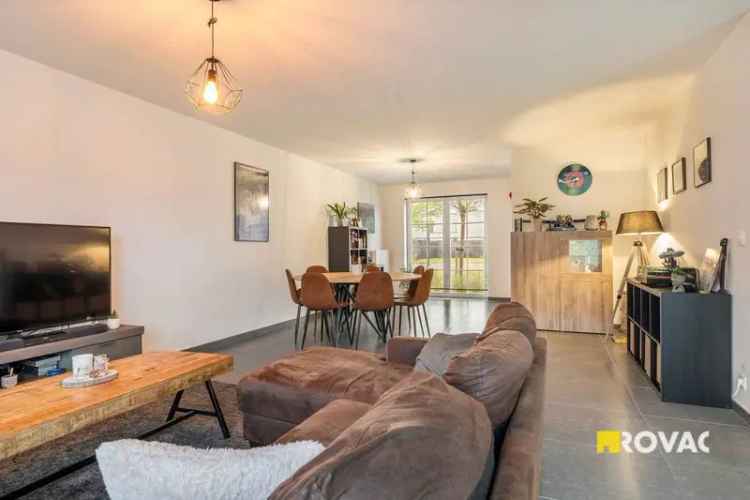 Recente Instapklare Woning 4 Slaapkamers Rustige Omgeving