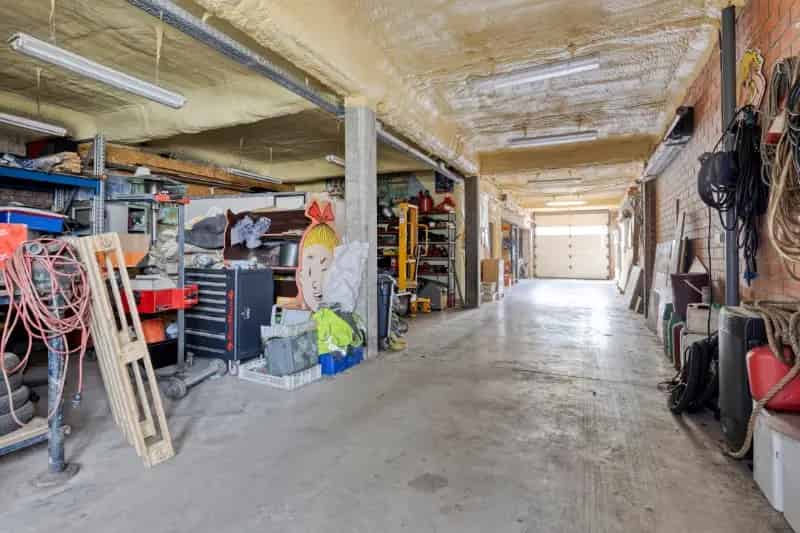 Huis te koop: Woonhuis met magazijn 316m²