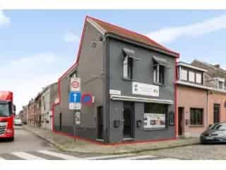 Handelspand met Woonst te Ekeren