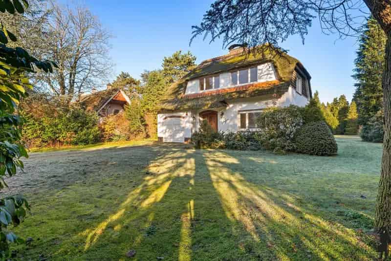 Bouwgrond met woning te slopen