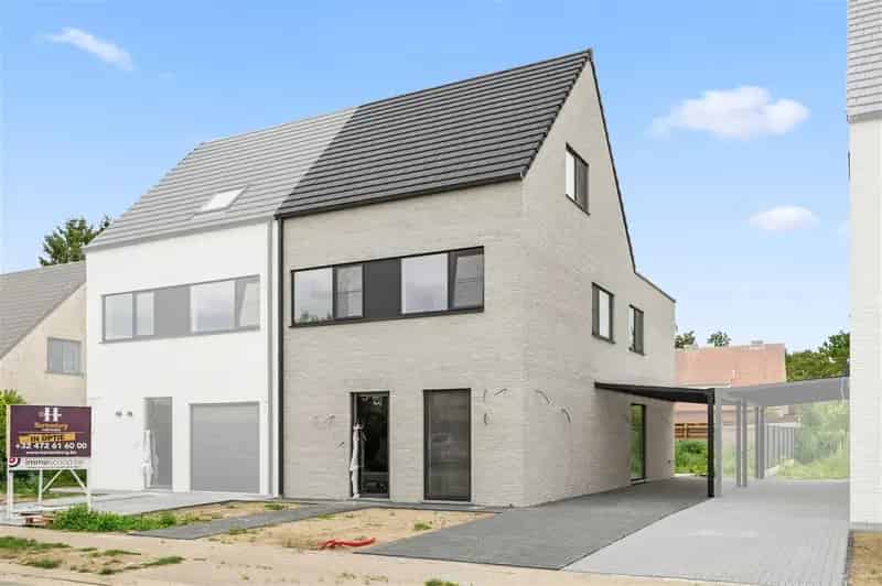 Nieuwbouw Villa 5 Kamers Carport Tuin