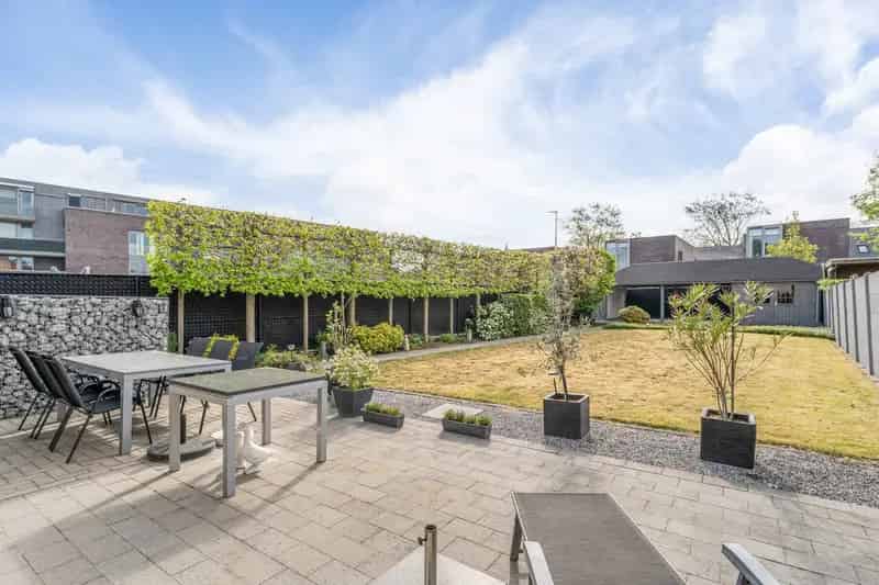 Huis te koop Bree: Ruime gezinswoning 3 slaapkamers instapklaar