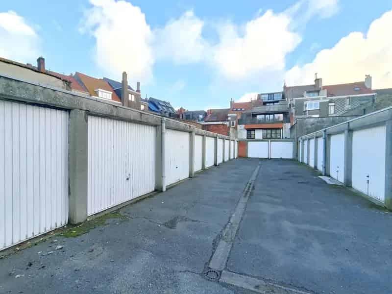 16 Garageboxen te Koop Oostende