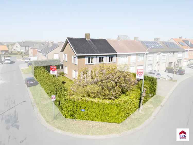 Huis te koop 3 slaapkamers garage tuin 451m²