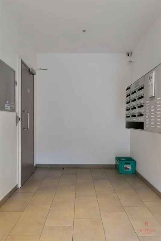 Te koop appartement in Molenbeek-Saint-Jean met 2 slaapkamers