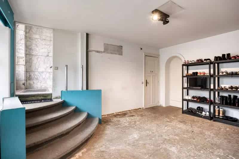 Herenhuis Tiensevest 555m2 Praktijkruimte