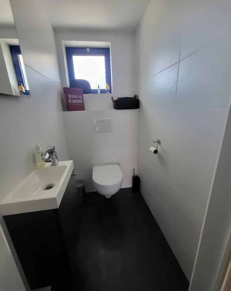 Ruime Halfopen Bel-Etage 4 Slaapkamers Garage