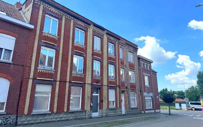 Hoekgebouw te Menen 876m² - Diverse Mogelijkheden