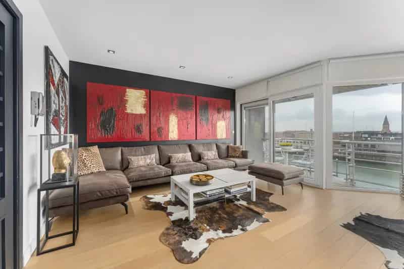 Appartement te koop met jachthaven zicht