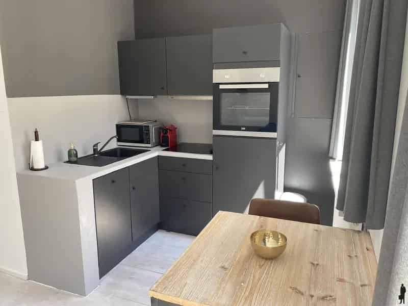 Gemeubeld Appartement Nabij Meir