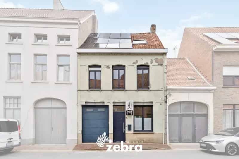 Gerenoveerde woning 4 slaapkamers garage Roesbrugge