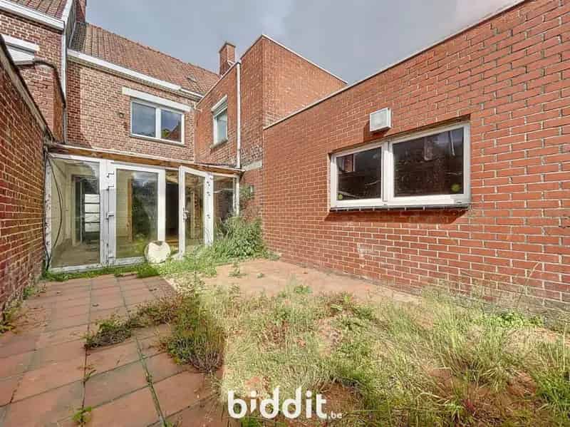 Te renoveren woning Moorsele diepe tuin