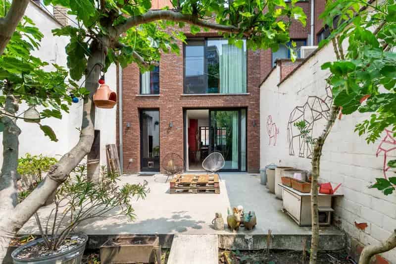Huis te huur Antwerpen: Ruime gezinswoning met stadstuin en achterhuis