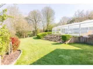 Villa 325m² avec Piscine et Jardin 27 ares - Limelette