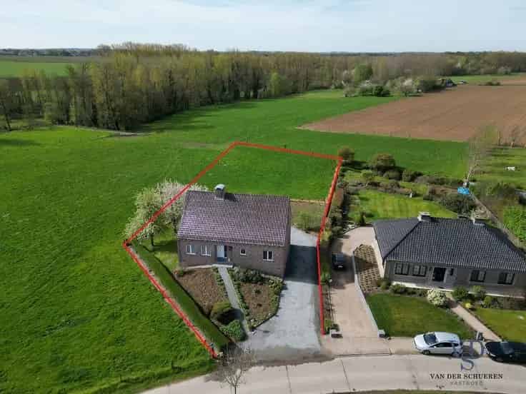 Ruime woning te koop vlakbij Dikkele