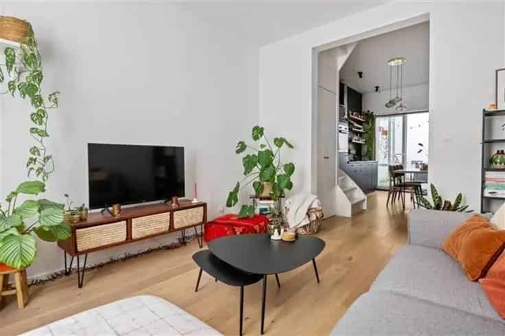 Duplex Te Koop - Gerenoveerd 2 Slaapkamers Stadstuin