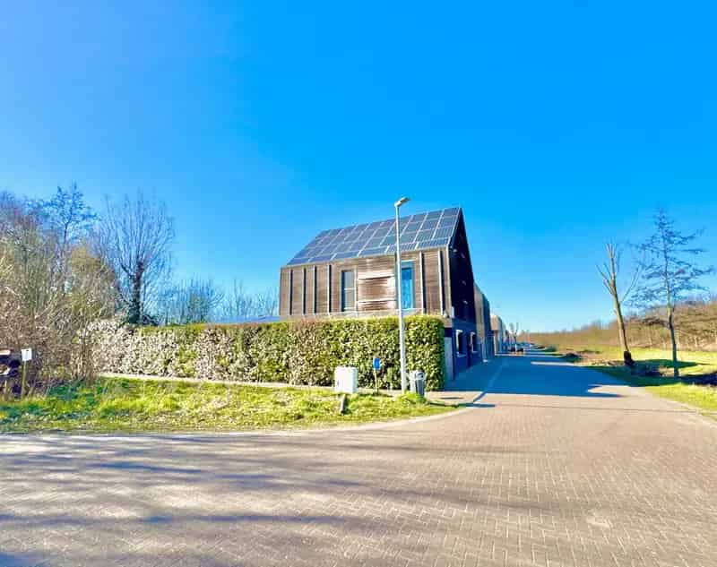 Ruime gezinswoning te Zelzate 4 slaapkamers zwembad EPC A
