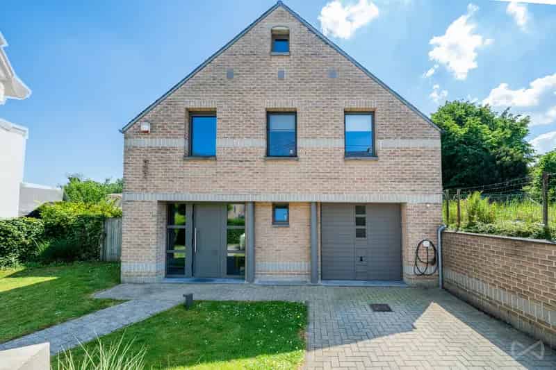 Huis te koop Céroux Mousty 5 slaapkamers zwembad