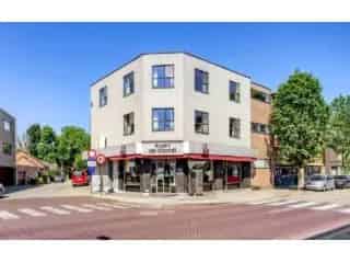 Handelsfonds Brasschaat 290m2 Winkelruimte Duplex Woning Dakterras