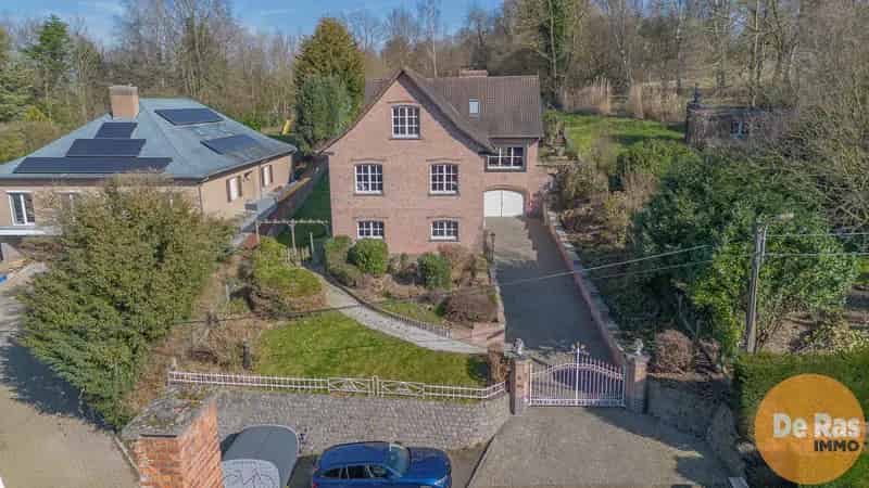 Ruime Villa met 3 Entiteiten te Geraardsbergen