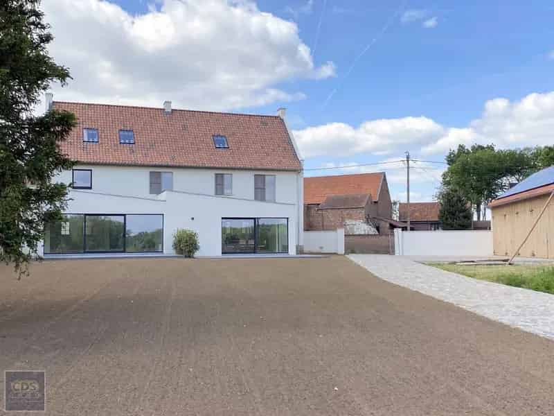 Villa te Koop: Ruime en Comfortabele Villa