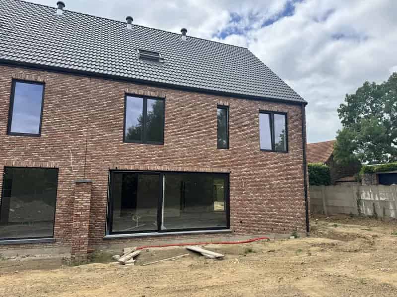 Nieuwbouw Woningen Aarschot: 5-6 slaapkamers, 3 badkamers