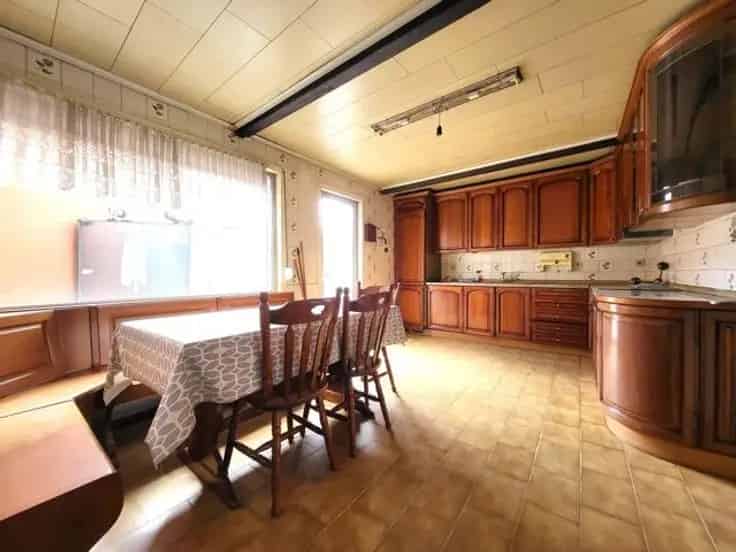 Te renoveren huis Erembodegem 3 slaapkamers