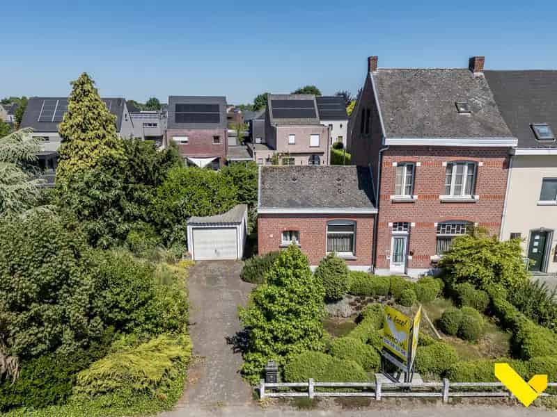 Renovatiewoning Met 5 Kamers Op 5 Are 92 Ca!