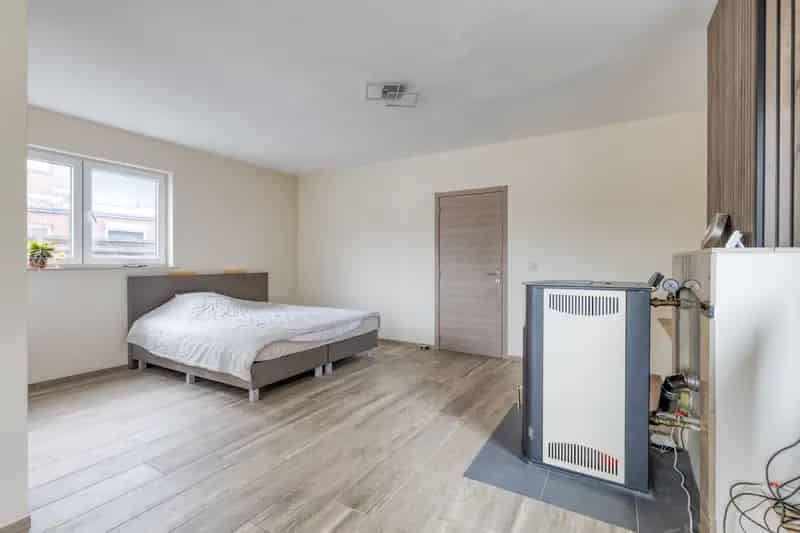 Gerenoveerde Woning Met Praktijkruimte Te Koop Oeselgem
