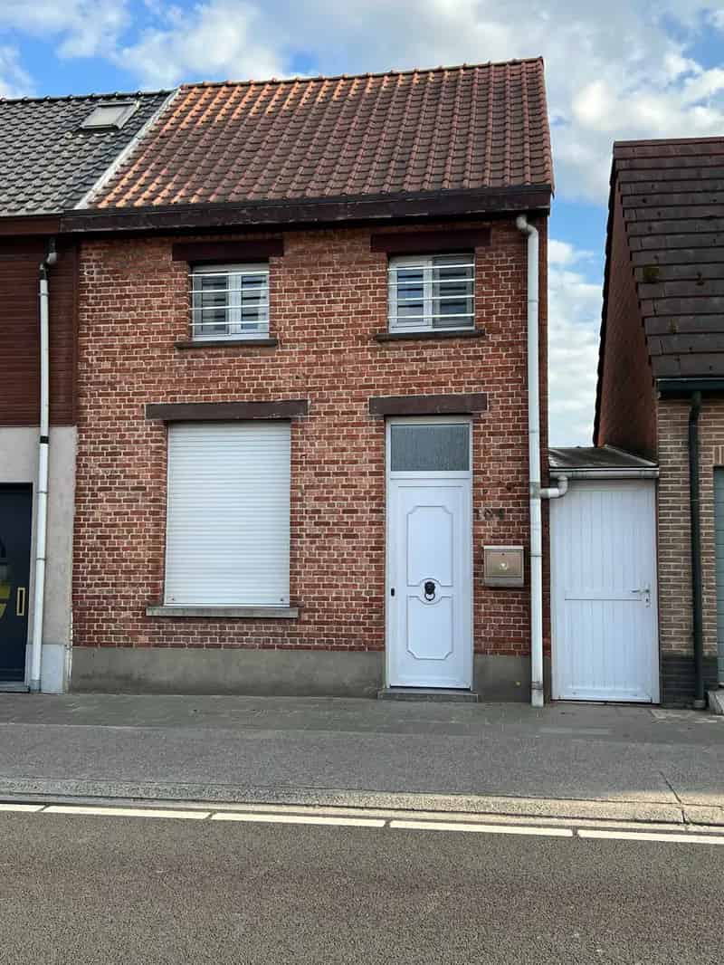 Te Huur Instapklare woning Vrasene 3 slaapkamers groot terras