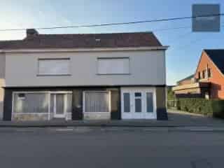 Handelsfonds te koop Ooigem 301m²