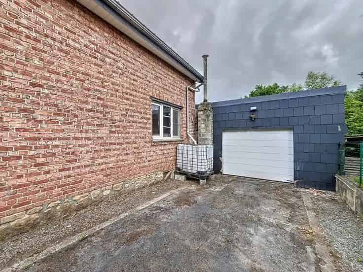 Huis te Koop nabij Xhoris: 3 slaapkamers, garage, tuin
