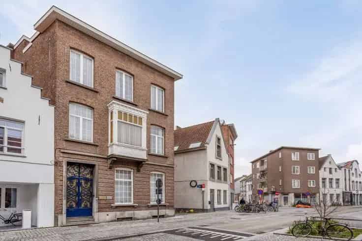 Herenhuis Mechelen Te Koop: Praktijkruimte & Gezin