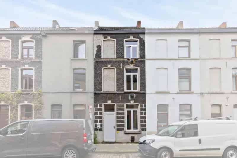 Huis te huur: Te renoveren woning 2 slaapkamers